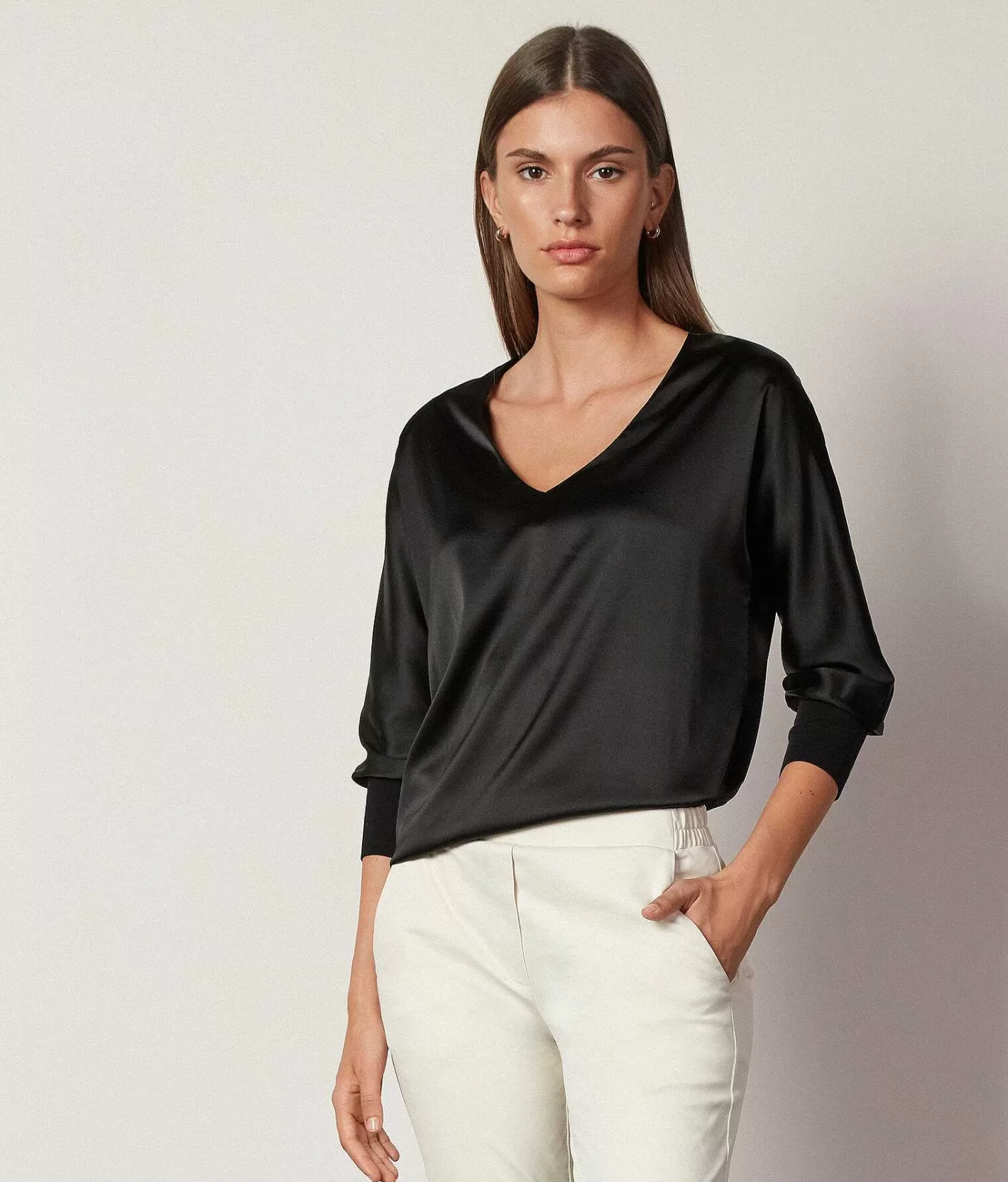 Falconeri Blusa Scollo V In Seta Store