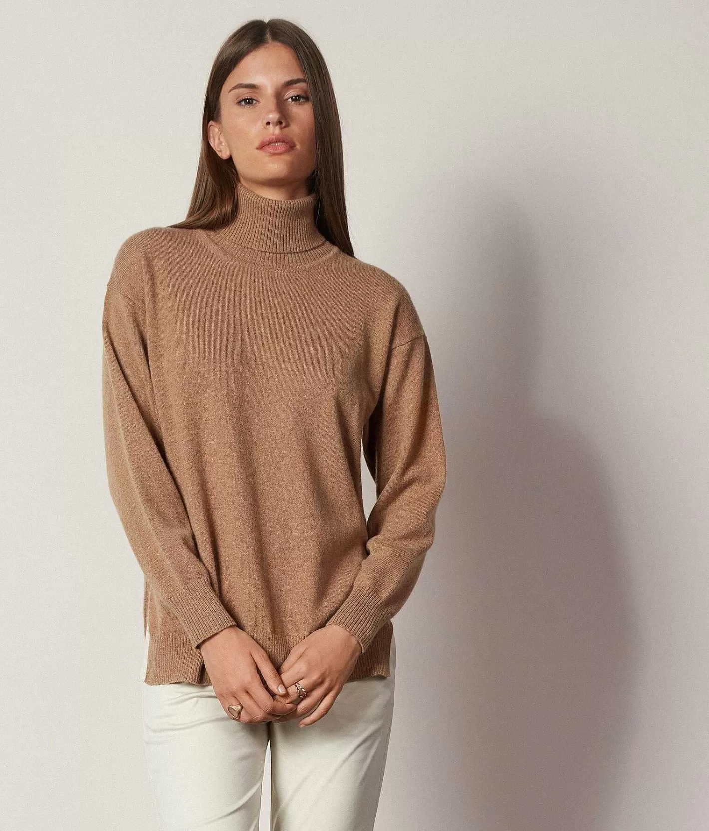 Falconeri Dolcevita In Cashmere Ultrasoft Con Spacchi Sale