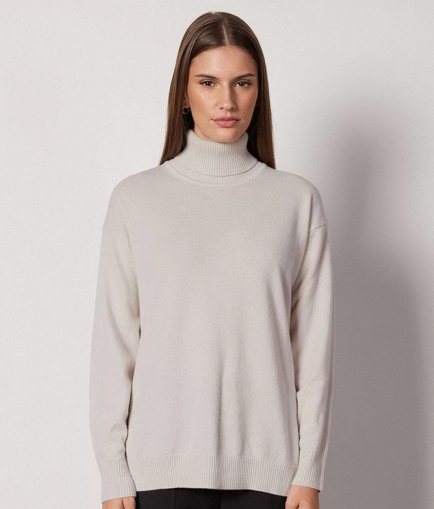 Falconeri Dolcevita In Cashmere Ultrasoft Con Spacchi Shop