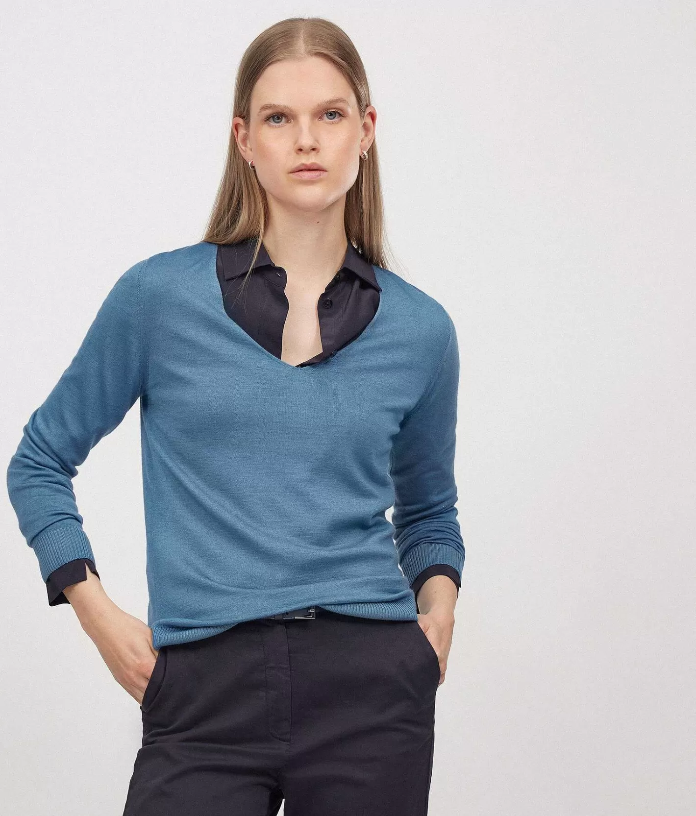 Falconeri Maglia Scollo A V In Cashmere Ultrafine Online